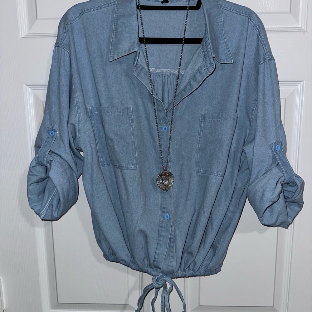 Light Blue Button-Up Shirt, Women’s Size XL - Picture 2 of 3